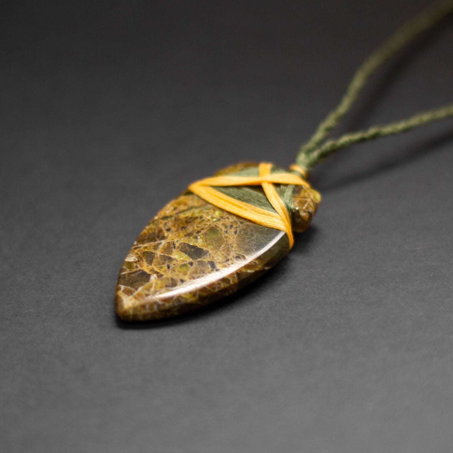 Peridot Toki Necklace - Aquarius Stones