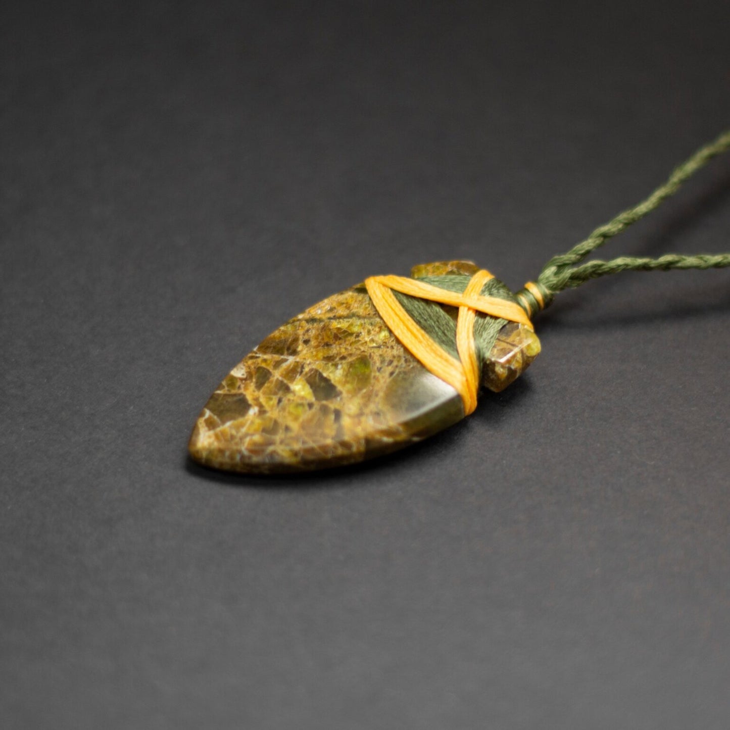 Peridot Toki Necklace - Aquarius Stones