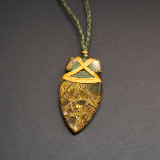 Peridot Toki Necklace - Aquarius Stones