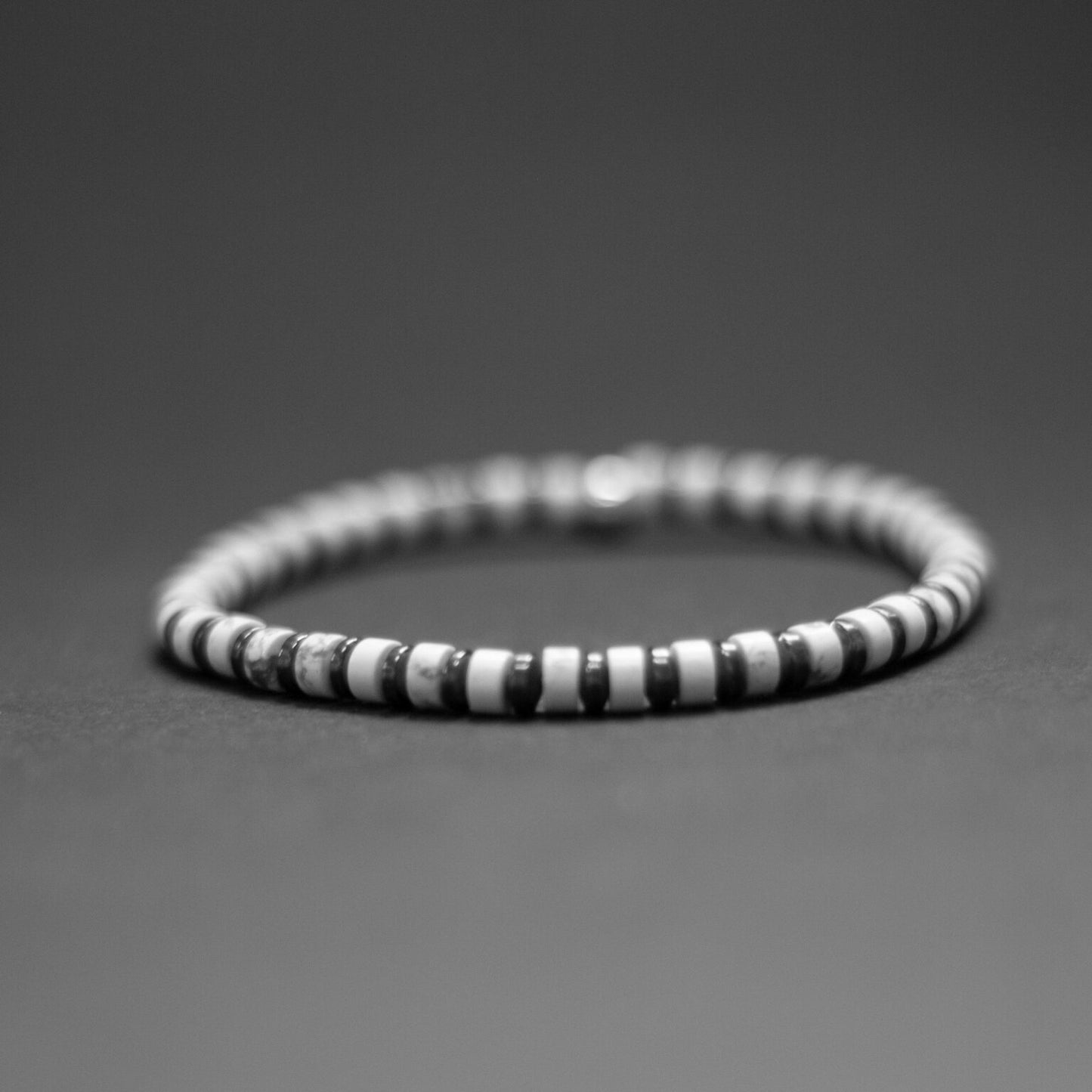 Howlite and Hematite Bracelet 4mm – Pulse Collection - Aquarius Stones