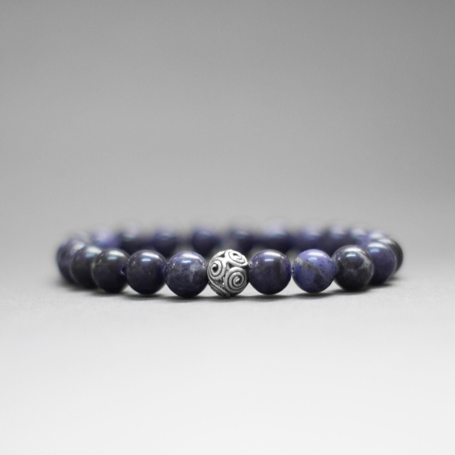 Sodalite Bracelet – 8mm - Aquarius Stones