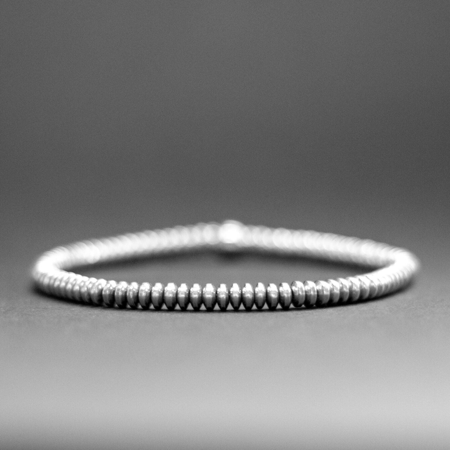 Hematite Light Bracelet 4mm – Pulse Collection - Aquarius Stones