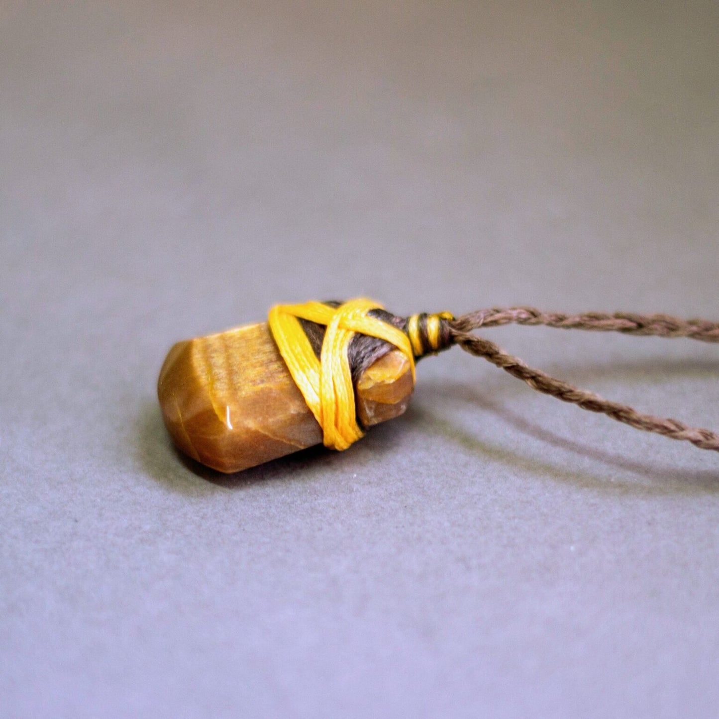 Rainbow Sunstone Toki Necklace - Aquarius Stones