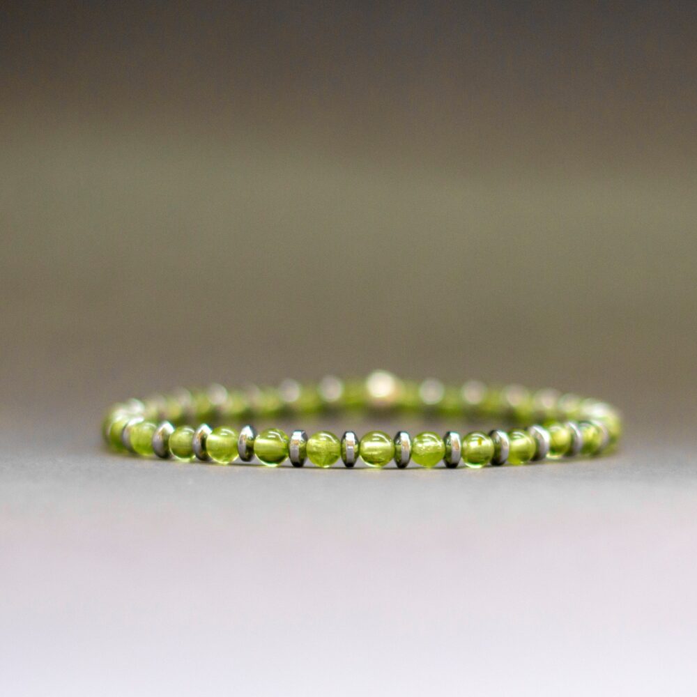 Peridot and Silver Hematite Bracelet 4mm facet – Pulse Collection - Aquarius Stones