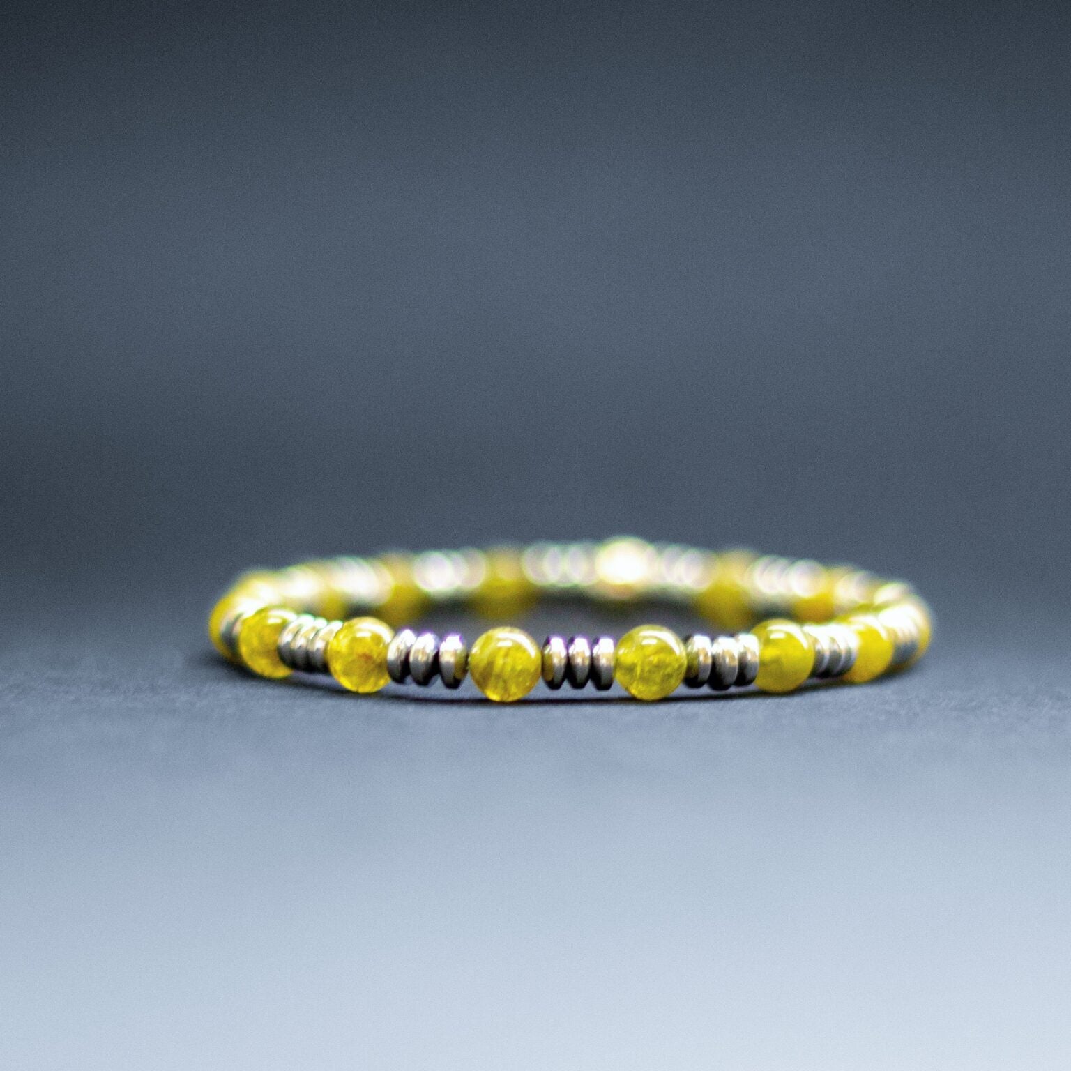 Peridot and Hematite 6mm – Alien bracelet - Aquarius Stones