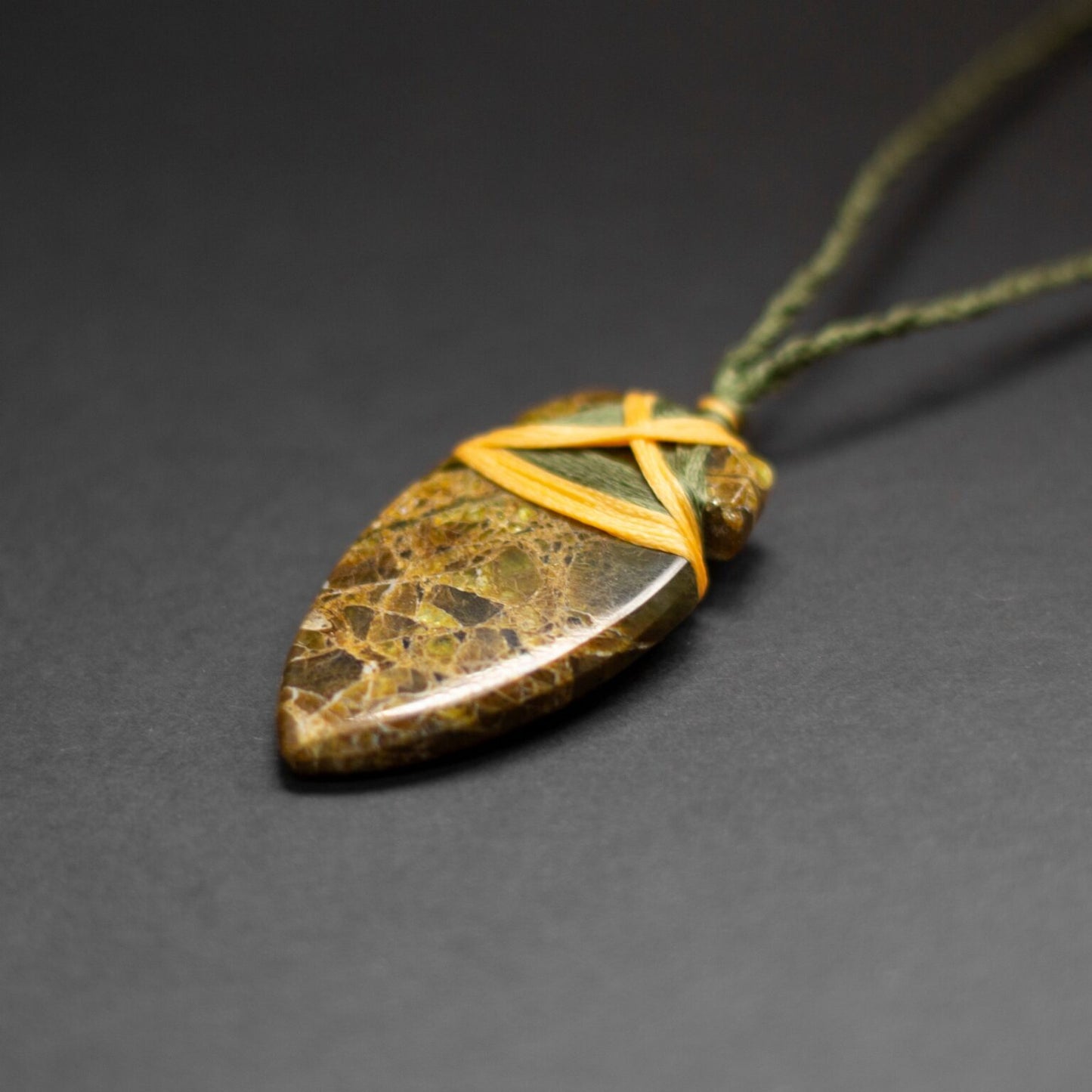 Peridot Toki Necklace - Aquarius Stones