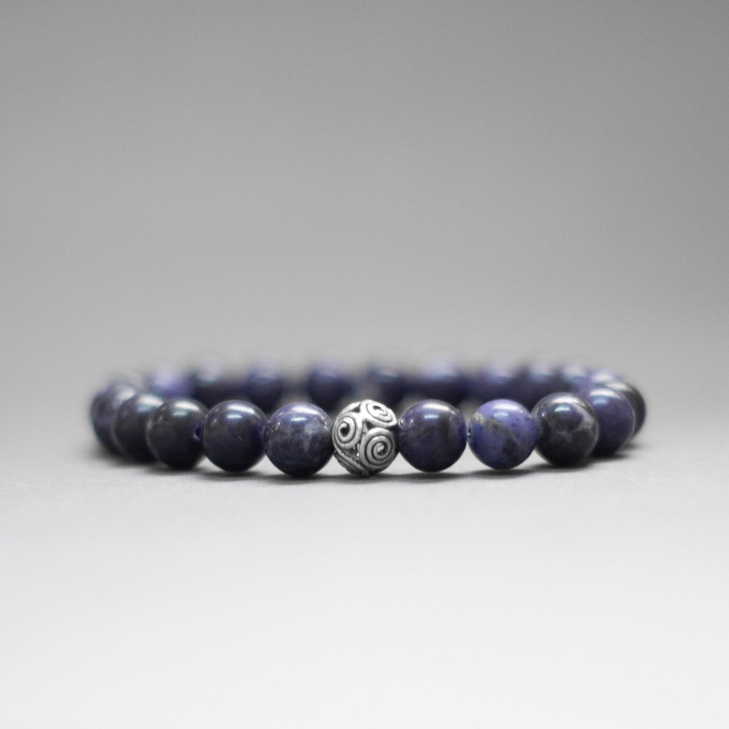 Sodalite Bracelet – 8mm - Aquarius Stones