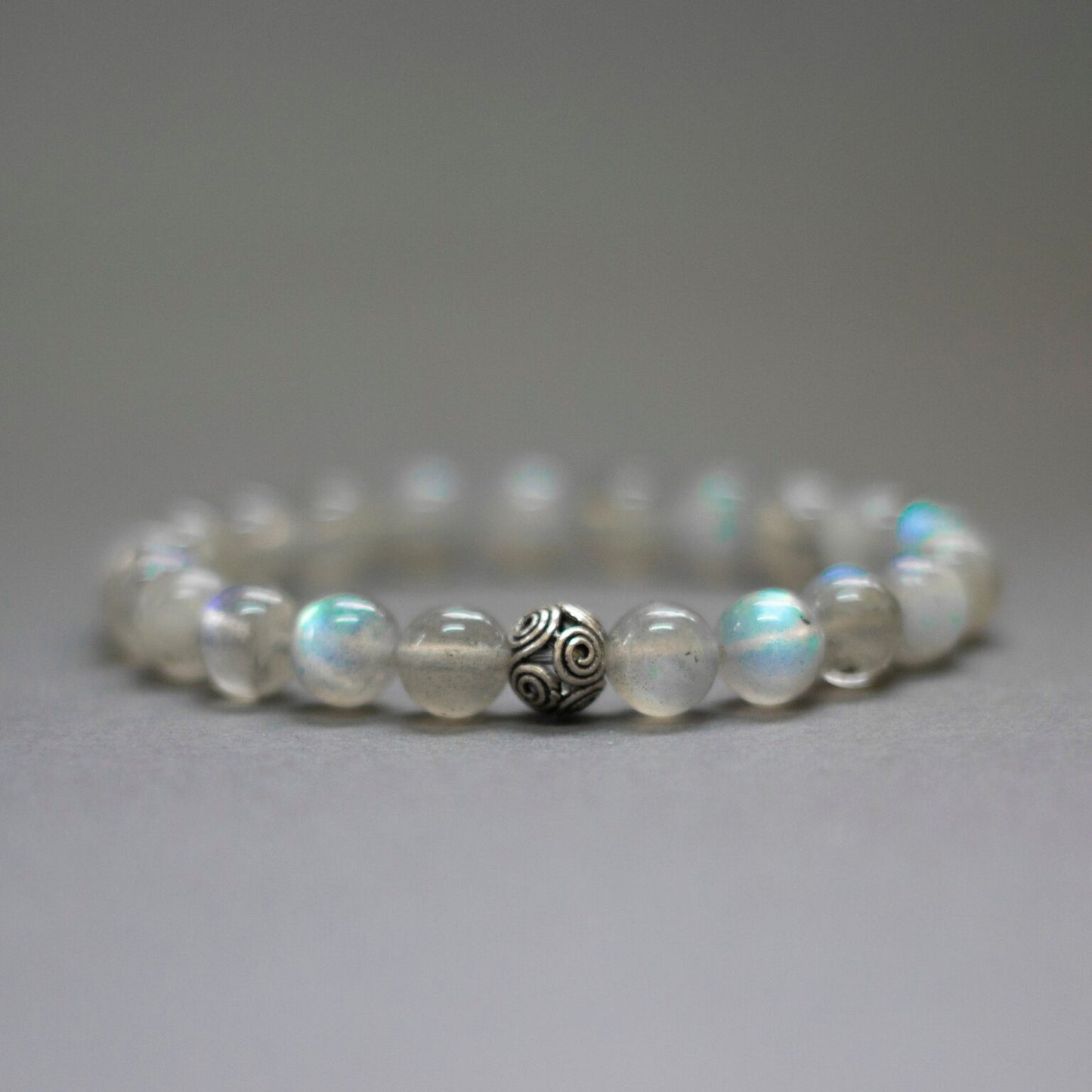 Labradorite Bracelet – 8mm - Aquarius Stones