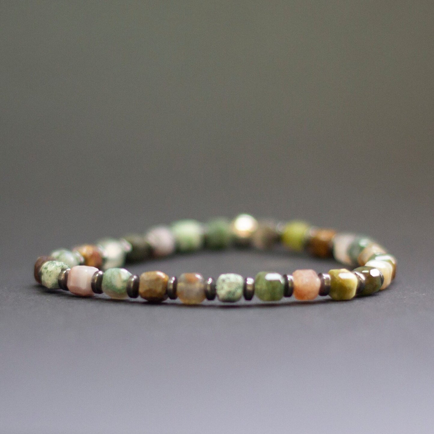 Moss Agate and Grey Hematite Bracelet 5mm – Earth Cubes Collection - Aquarius Stones