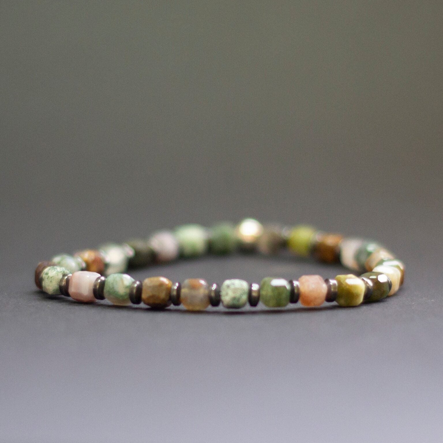 Moss Agate and Grey Hematite Bracelet 5mm – Earth Cubes Collection - Aquarius Stones