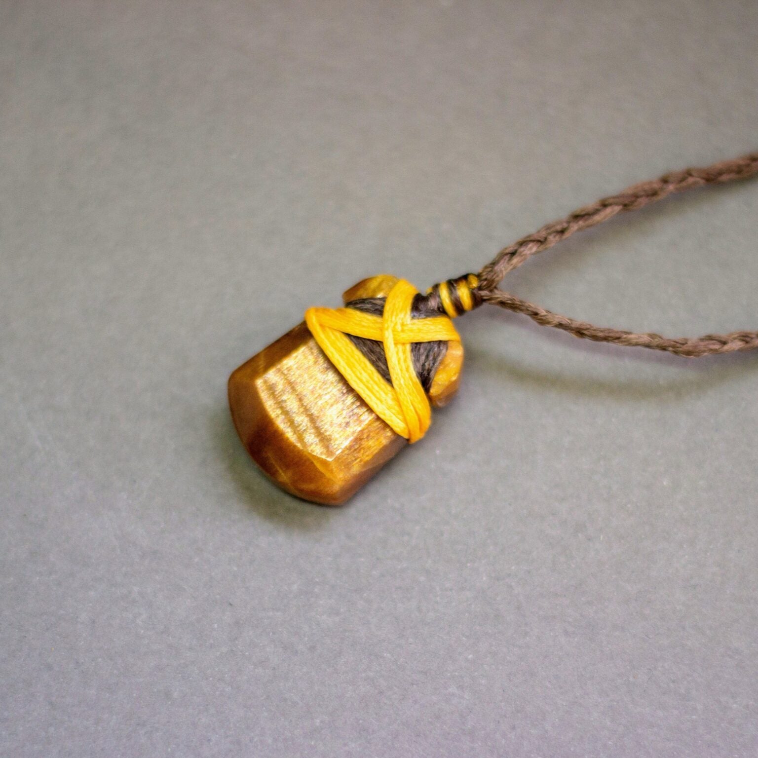 Rainbow Sunstone Toki Necklace - Aquarius Stones