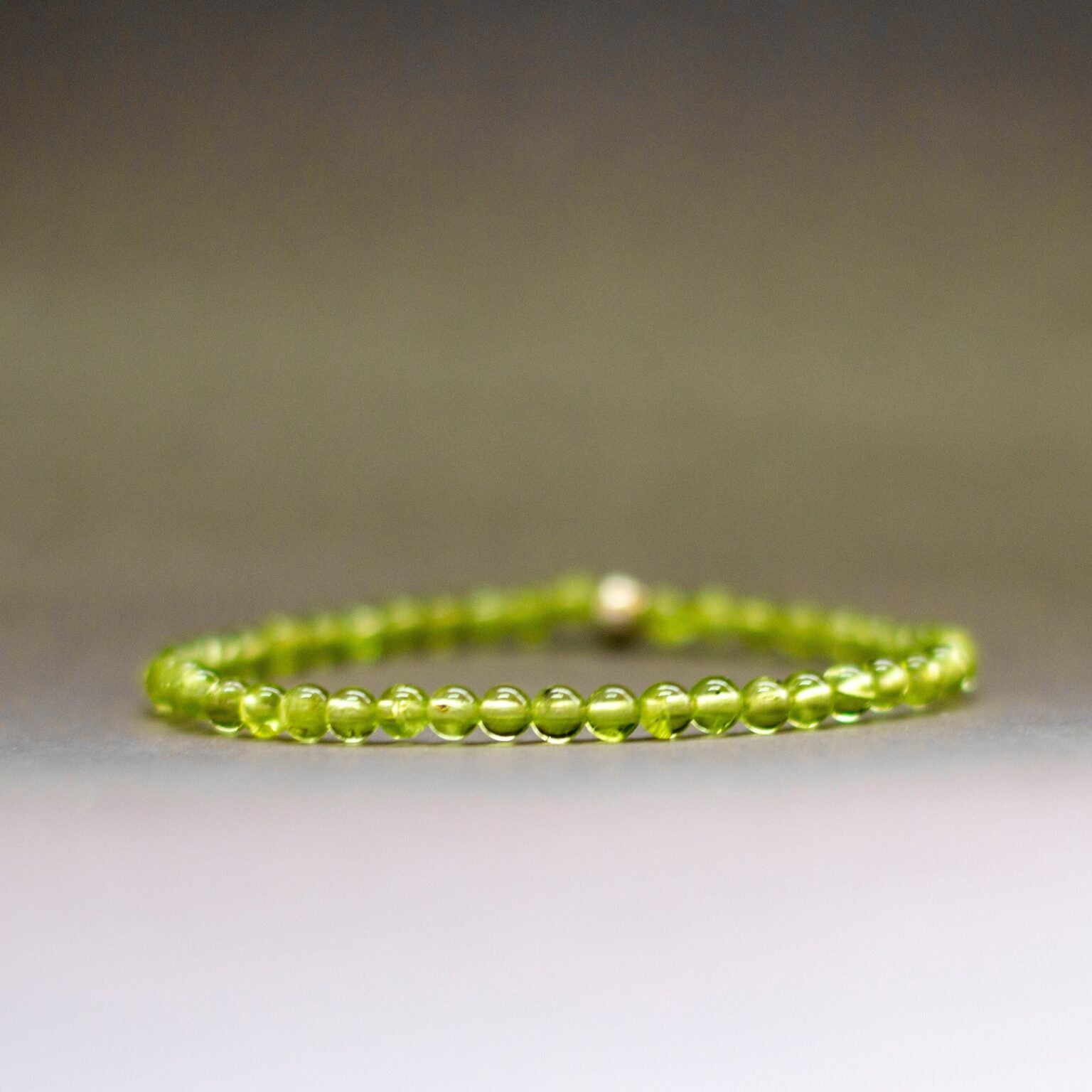 Peridot Bracelet – 4mm - Aquarius Stones
