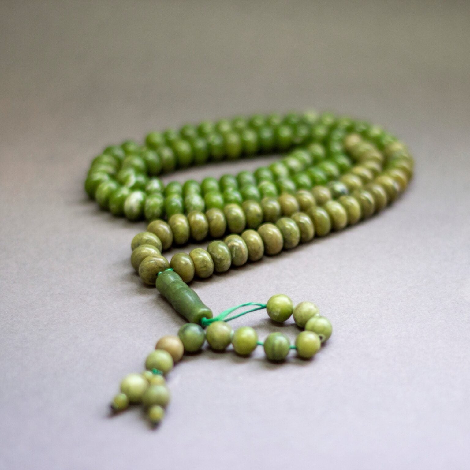 Jade Rosary (100 Beads – flat) - Aquarius Stones