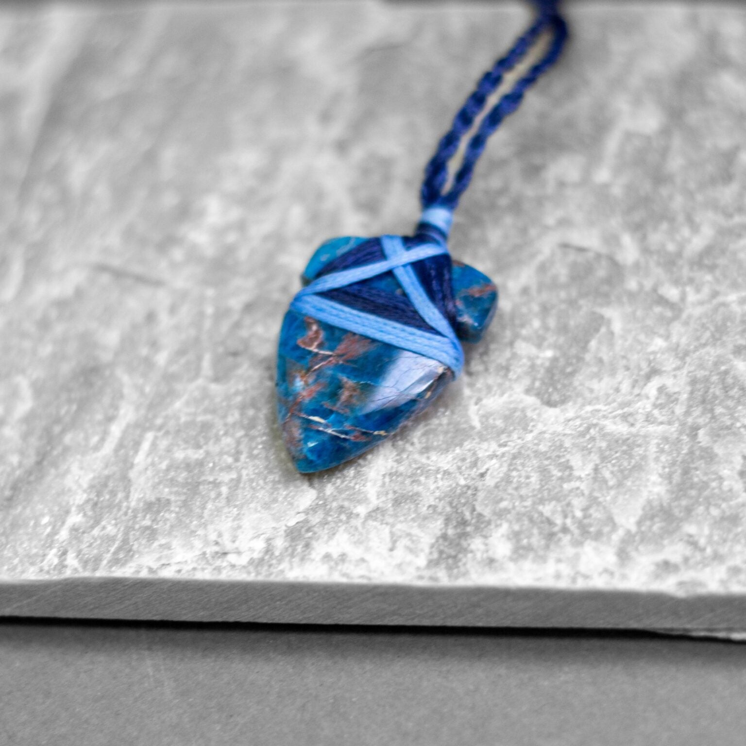 Apatite Toki Necklace (Small) - Aquarius Stones