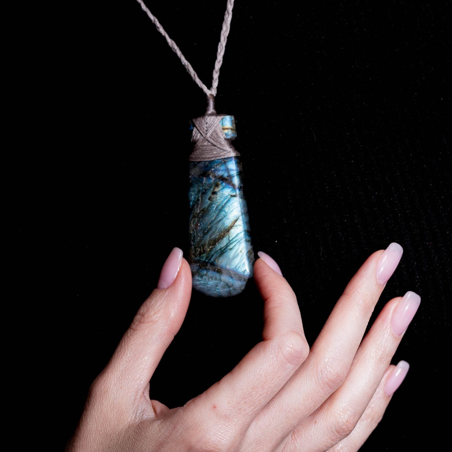 Labradorite Toki Necklace - Aquarius Stones