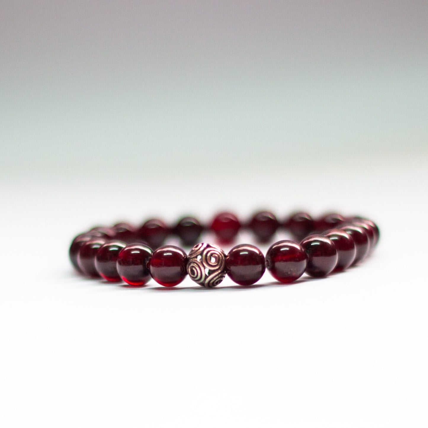 Garnet Bracelet – 8mm - Aquarius Stones