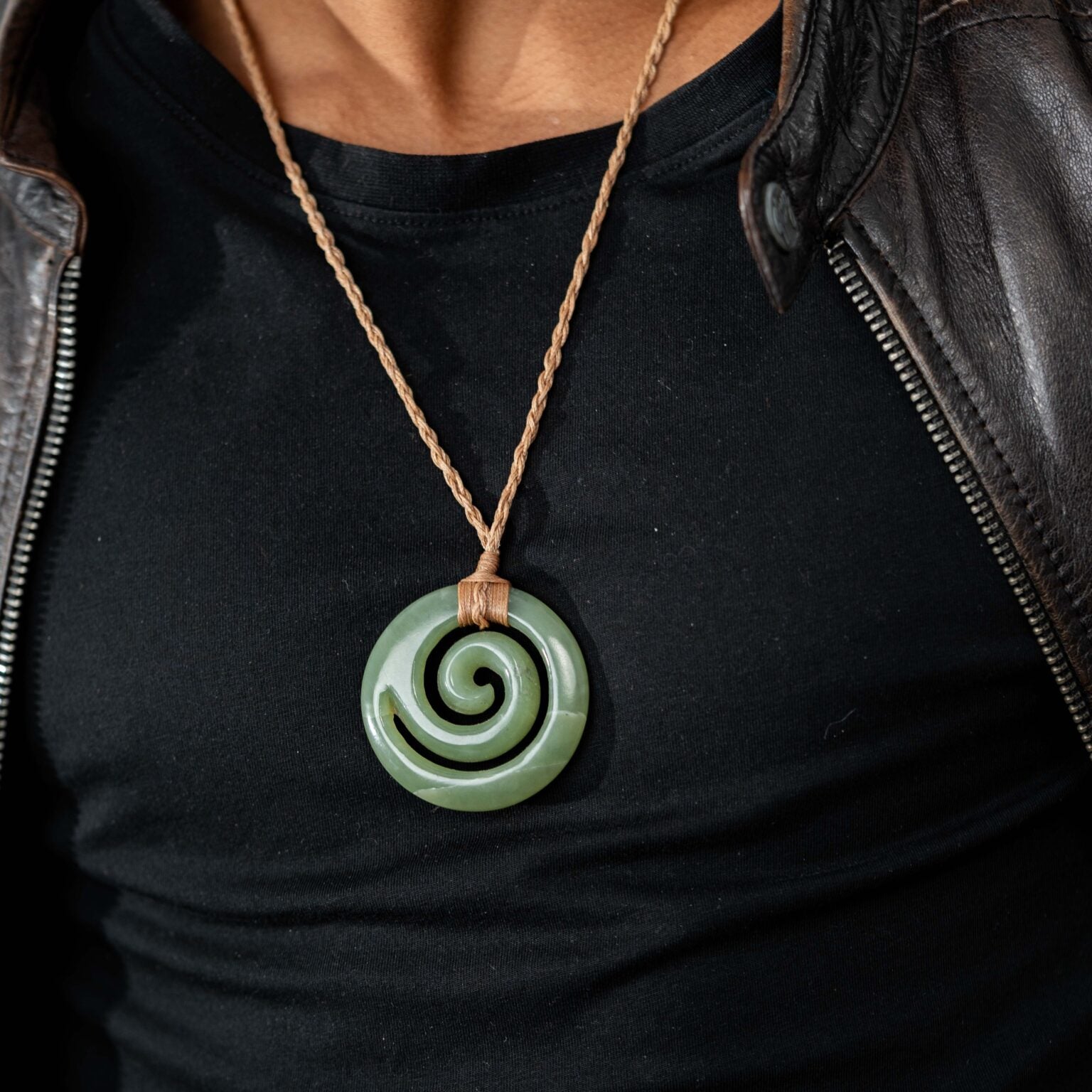 Jadite Kuro Necklace (Carved) - Aquarius Stones